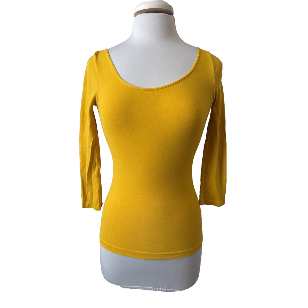 Danoe In‎ Paris Fitted Scoop Neck Tactel Stretch Top Women's OS Mustard Yellow